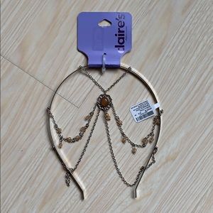 Claire’s hair band